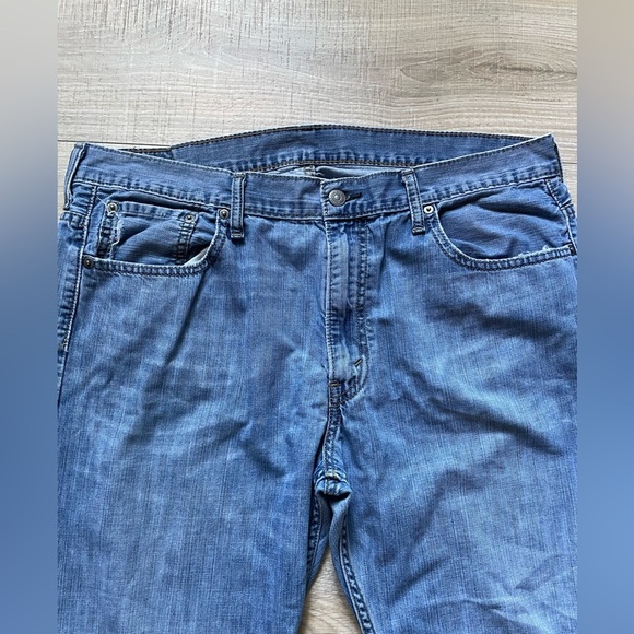 Levi's Relaxed Fit Men's Jeans in light blue - Picture 4 of 10